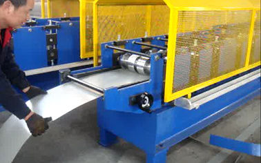 8.5m * 1.2m * 1.5m Ridge Cap Forming Machine ± 2mm قطع التسامح